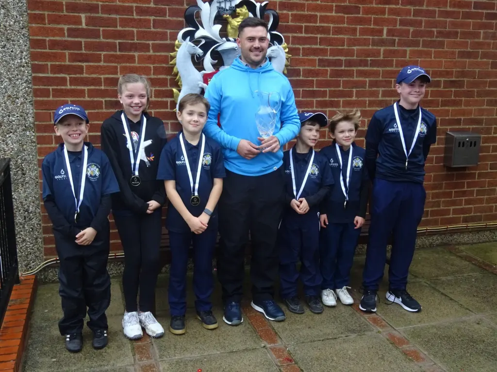 Ipswich Golf Club win the GolfSixes 2024 county final!