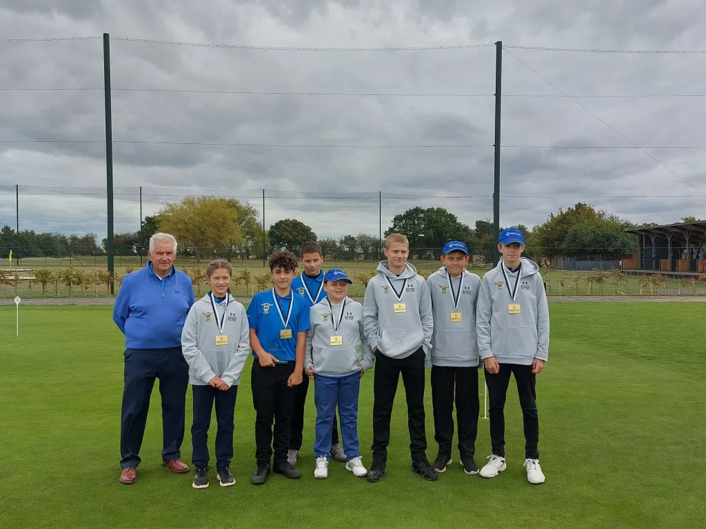 Bungay & Waveney Valley win Golf 6’s