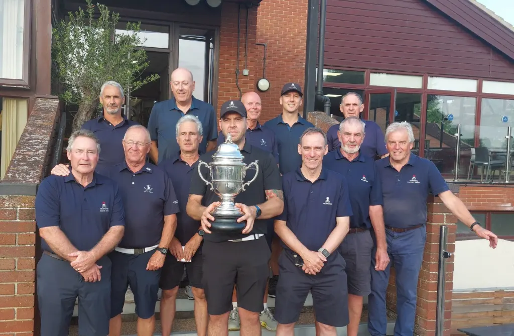 THORPENESS WIN THE TOLLY COBBOLD CUP