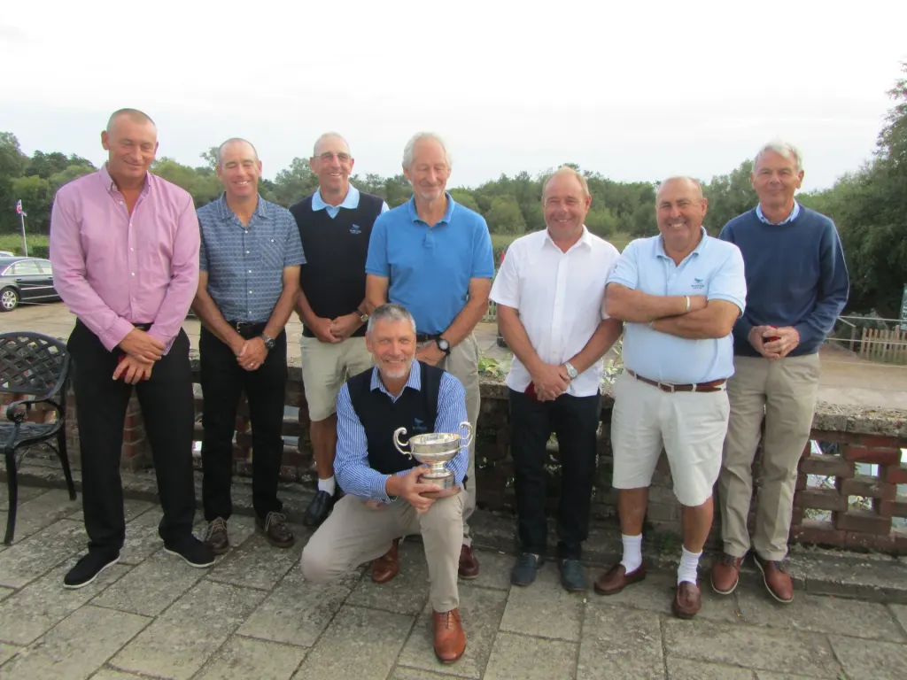 Woodbridge win Parks Trophy